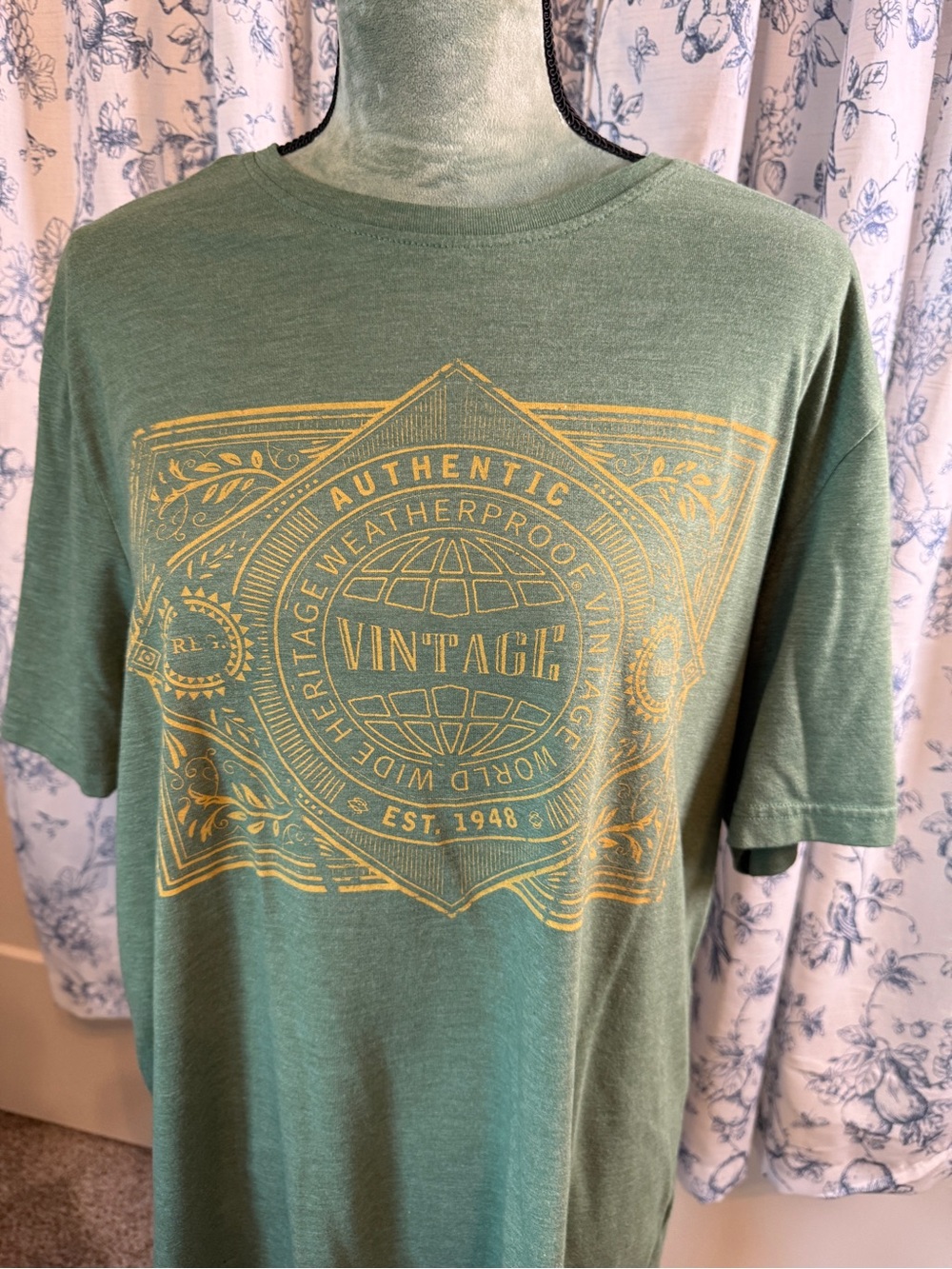 Vintage Graphic Short-Sleeve Tee in Olive with Gold Print